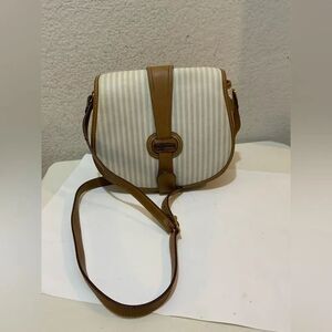 Carryland Striped Vintage  crossbody white tan